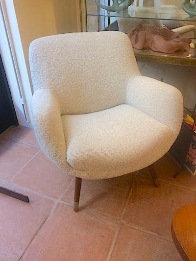 Gio Ponti Gio Ponti Set Newly Reupholstered in Maharam Boucle Cloth