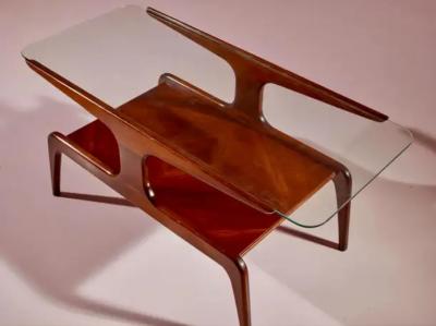 Gio Ponti Gio Ponti low table made of African walnut wood and glass Italy 1950s