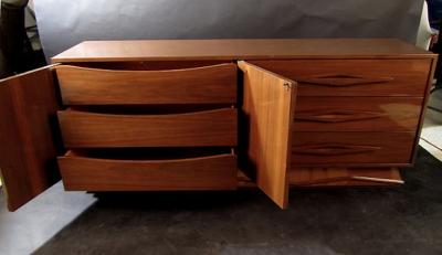 Gio Ponti Italian Modern Walnut Cabinet Dresser Style of Ponti
