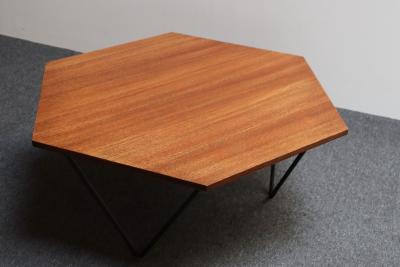 Gio Ponti Italian Modernist Walnut and Iron Hexagonal Coffee Table by Gio Point for Isa