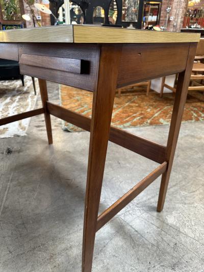 Gio Ponti Mid Century Italian Small Desk 1960s Gio Ponti Style