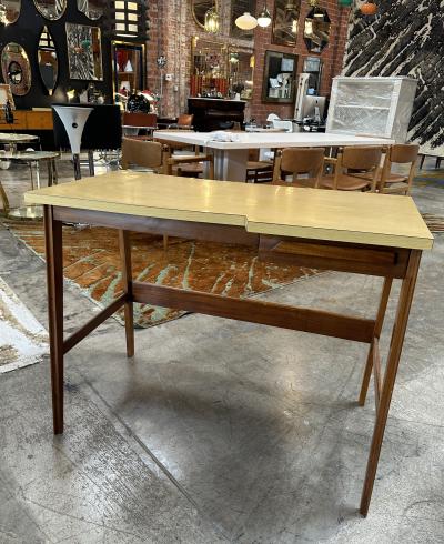Gio Ponti Mid Century Italian Small Desk 1960s Gio Ponti Style