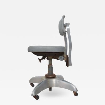 Gio Ponti Modern Silver Swivel Office Tanker Chair by Gio Ponti for Goodform 1950s