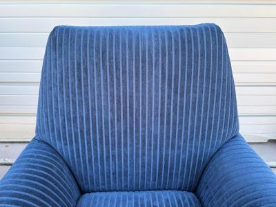Gio Ponti Pair Of Italian Modern Gio Ponti Inspired Lounge Chairs