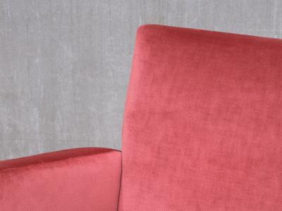 Gio Ponti Pair of Gio Ponti Armchairs in Coral Red Velvet and Beech Asko Finland 1957