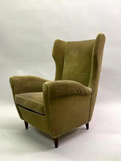 Gio Ponti Pair of Italian Mid Century Wingback Lounge Chairs by Gio Ponti Model 512