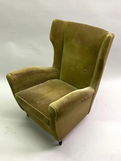 Gio Ponti Pair of Italian Mid Century Wingback Lounge Chairs by Gio Ponti Model 512