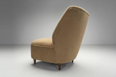 Gio Ponti Pair of Lounge Chairs in the manner of Gio Ponti Italy Mid 20th Century