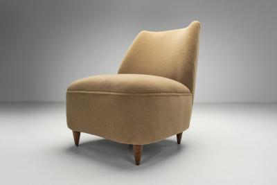 Gio Ponti Pair of Lounge Chairs in the manner of Gio Ponti Italy Mid 20th Century