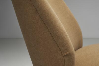 Gio Ponti Pair of Lounge Chairs in the manner of Gio Ponti Italy Mid 20th Century