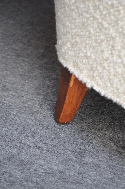 Gio Ponti Pair of Sculptural Italian Modern Boucl Lounge Chairs Attributed to Gio Ponti