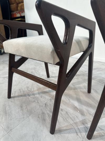 Gio Ponti Pair of Stools Mod 687 Design Gio Ponti Cassina Production Italy 1950s