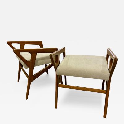 Gio Ponti Pair of Stools Mod 687 Design Gio Ponti Cassina Production Italy 1950s