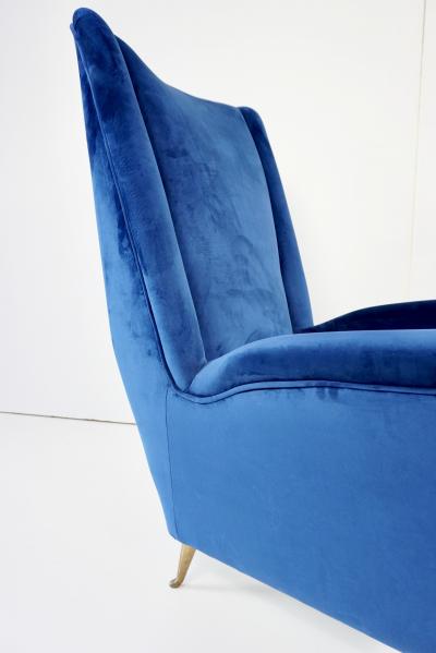 Gio Ponti pair of blu velvet Gio Ponti bergere wingback armchairs by ISA 1950