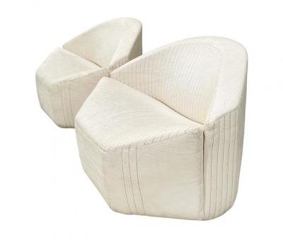 Giovanni Offredi Pair Mid Century Modern White Leather Slipper Lounge Chairs by Giovanni Offredi