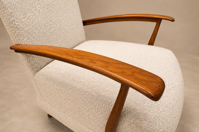 Giuseppe Scapinelli Armchair in Cavi na Wood Leather and Boucl by Giuseppe Scapinelli Brazil
