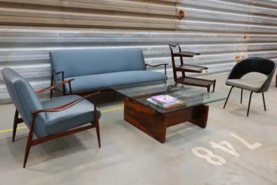 Giuseppe Scapinelli Brazilian Modern Sofa in Hardwood and Blue Fabric by Giuseppe Scapinelli 1950