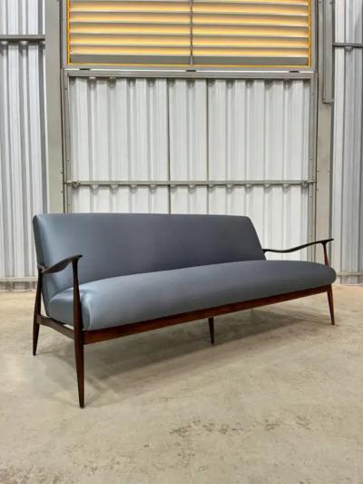 Giuseppe Scapinelli Brazilian Modern Sofa in Hardwood and Blue Fabric by Giuseppe Scapinelli 1950