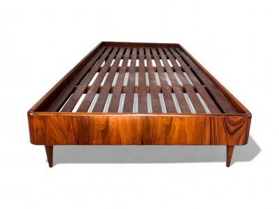 Giuseppe Scapinelli Day Bed in Caviuna wood Giuseppe Scapinelli 1950s Lot 360