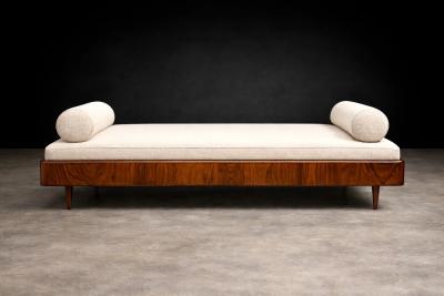 Giuseppe Scapinelli Giuseppe Scapinelli Floating Daybed in Solid Cavi na Wood with Off White Alpaca