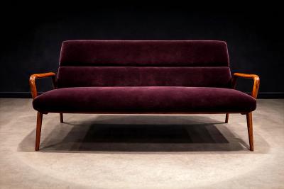 Giuseppe Scapinelli Giuseppe Scapinelli Sculptural Sofa in Solid Cavi na Deep Aubergine Mohair