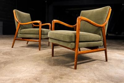 Giuseppe Scapinelli Pair of Sculptural Armchairs by Giuseppe Scapinelli in Cavi na Wood Mohair