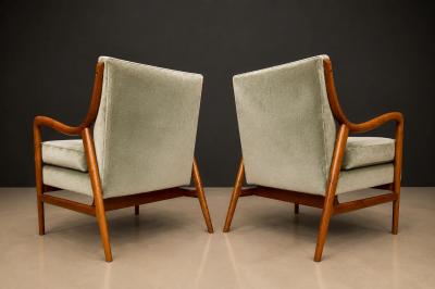 Giuseppe Scapinelli Pair of Sculptural Armchairs by Giuseppe Scapinelli in Cavi na Wood Mohair