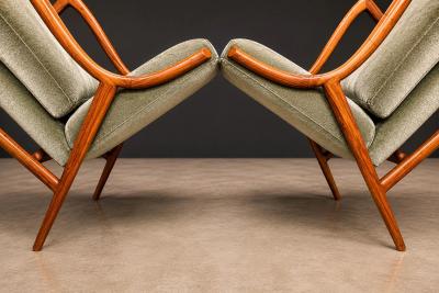 Giuseppe Scapinelli Pair of Sculptural Armchairs by Giuseppe Scapinelli in Cavi na Wood Mohair