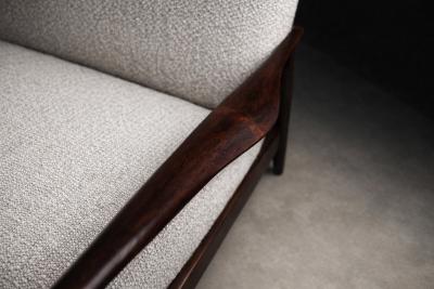 Giuseppe Scapinelli Sofa in Rosewood and Ivory Boucl by Giuseppe Scapinelli Brazil 1950s