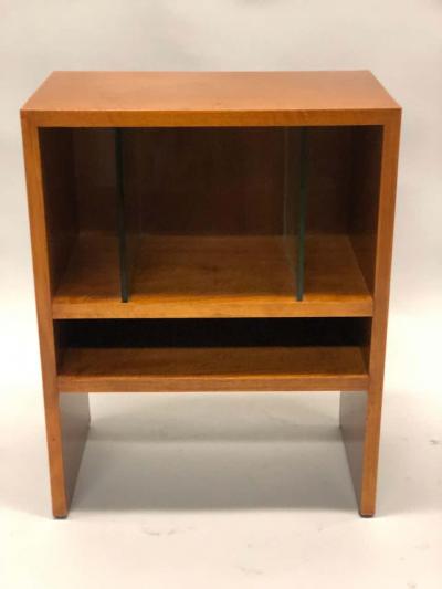 Giuseppe Terragni Pair of Italian Rationalist Nightstands or End Tables by Terragni 1930
