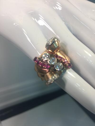 Glamorous 1940s Retro 14 Karat Diamond and Ruby Ring
