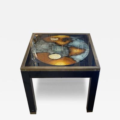 Globe Table