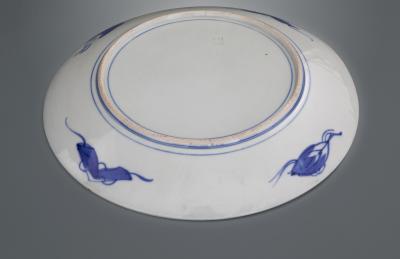 Good Pair of Meiji Period Imari Chargers Yamatoku Kiln Saga Prefecture