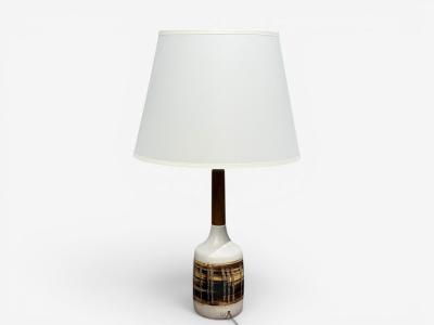 Gordon Jane Martz Gordon Jane Martz Table Lamp Walnut Beige Ceramic USA 1960s