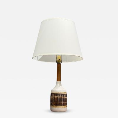 Gordon Jane Martz Gordon Jane Martz Table Lamp Walnut Beige Ceramic USA 1960s