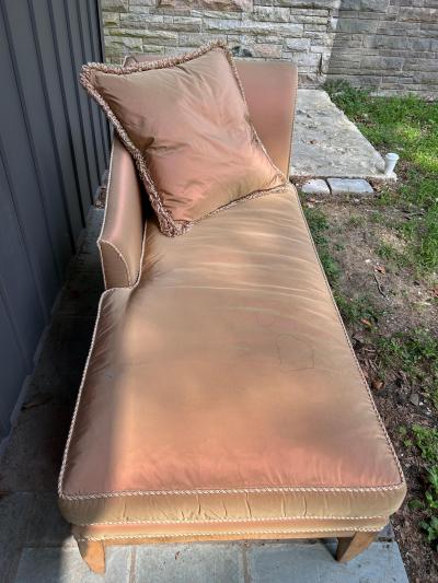 Gorgeous Swaim Neoclassical Chaise Lounge