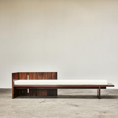 Gregory Beson ARTHUR CHAISE