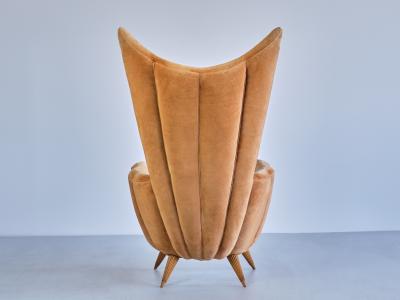 Guglielmo Ulrich Exceptional Guglielmo Ulrich Armchair in Velvet and Fluted Walnut Italy 1940s