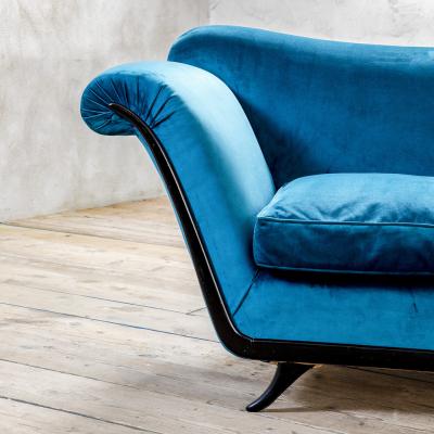 Guglielmo Ulrich Guglielmo Ulrich Blu Velvet Sofa 1950