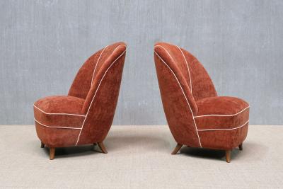 Guglielmo Ulrich Pair of Guglielmo Ulrich Chairs in Dedar Chenille and Walnut Italy 1940s