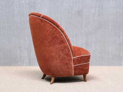 Guglielmo Ulrich Pair of Guglielmo Ulrich Chairs in Dedar Chenille and Walnut Italy 1940s