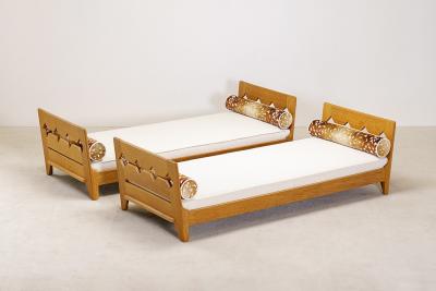 Guillerme et Chambron GUILLERME CHAMBRON PAIR OF DAYBEDS