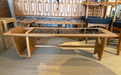 Guillerme et Chambron GUILLERME ET CHAMBRON MAGAZINE TABLES