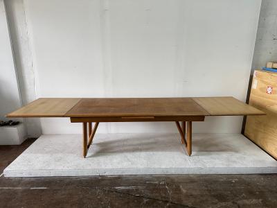 Guillerme et Chambron Guillerme et Chambron Oak Dining Table w Extension Model a LItalienne 