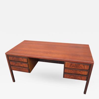 Gunni Omann Rosewood Desk Model 77 by Gunni Omann for Omann Jun M belfabrik