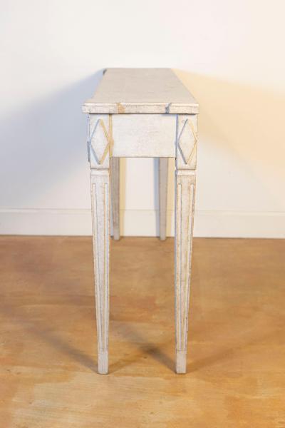 Gustavian Period 1810s Swedish Gray Painted Console Table with Carved Garlands