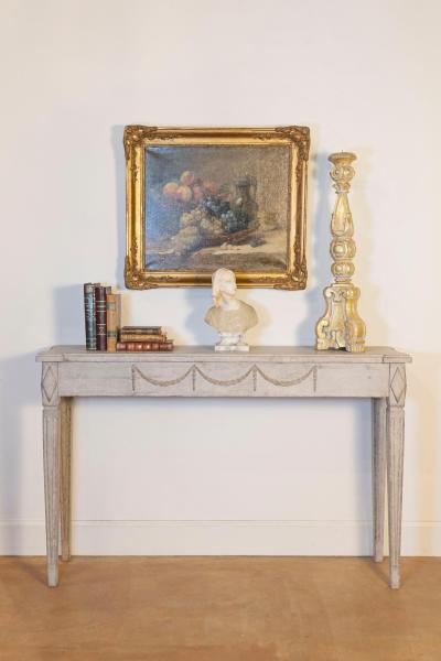 Gustavian Period 1810s Swedish Gray Painted Console Table with Carved Garlands
