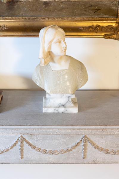 Gustavian Period 1810s Swedish Gray Painted Console Table with Carved Garlands