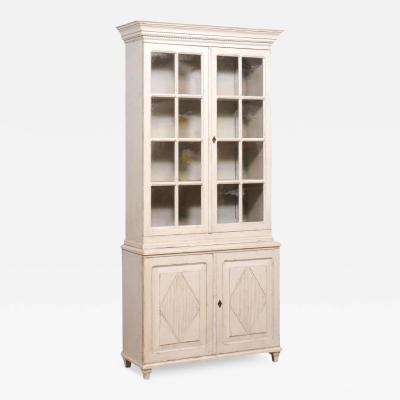 Gustavian Style 1880s Light Gray Painted Vitrine Cabinet with Glass Doors