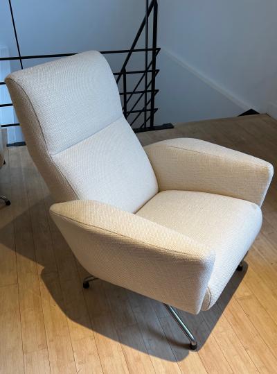 Guy Besnard Guy Besnard awesome comfy pair of reclining chairs